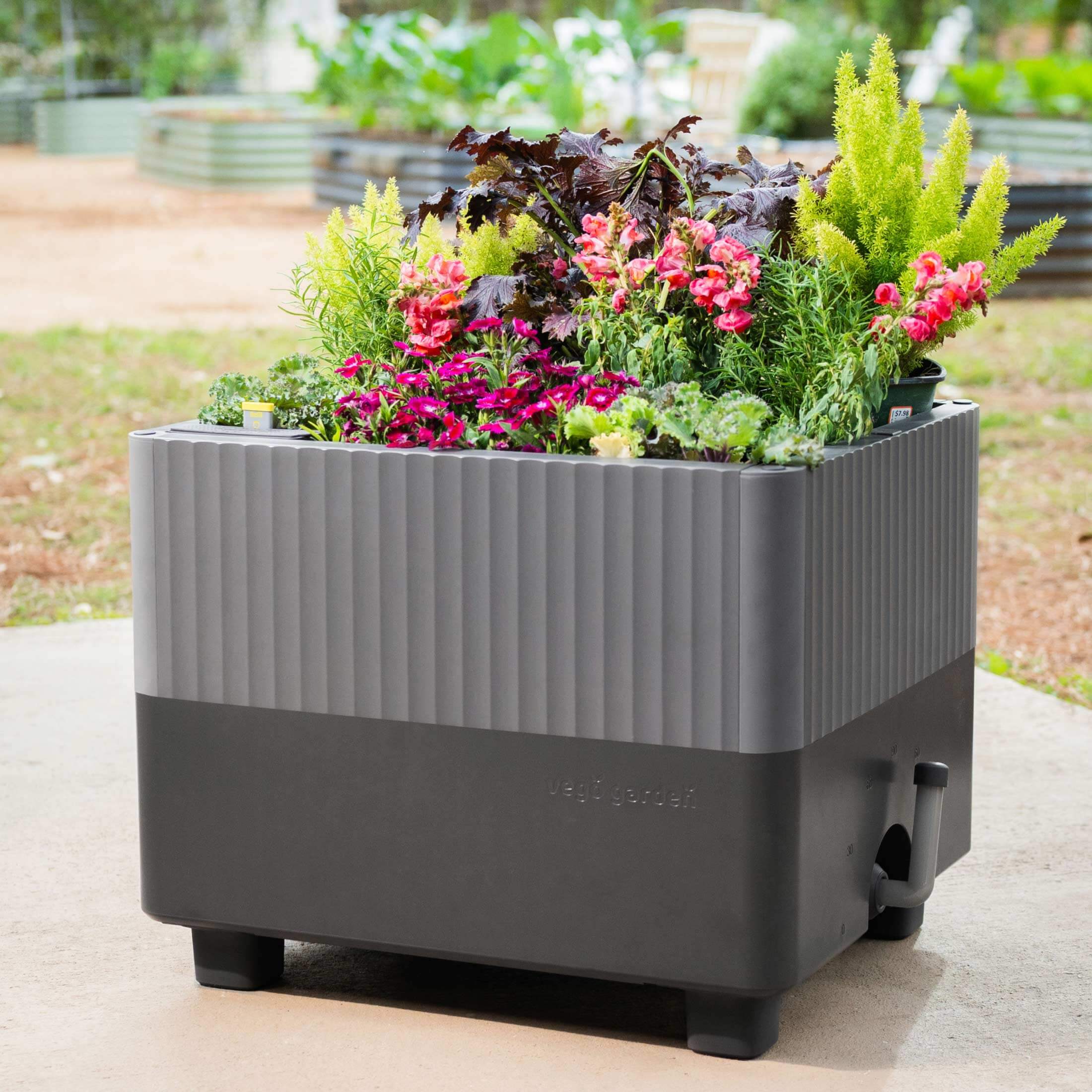 The EZCube Planter 21" x 24" | Vego Garden