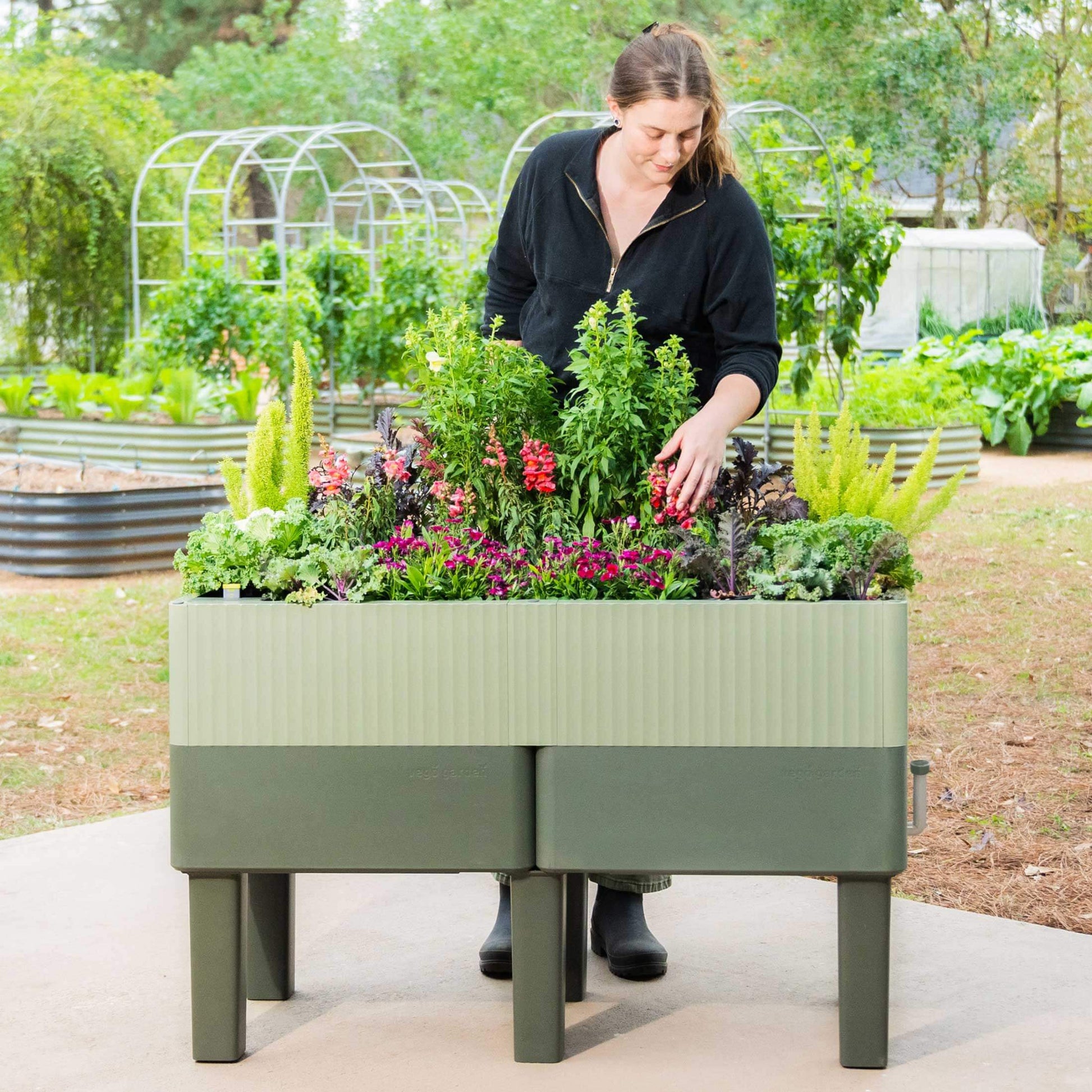 The EZCube Planter 21" x 48" | Vego Garden