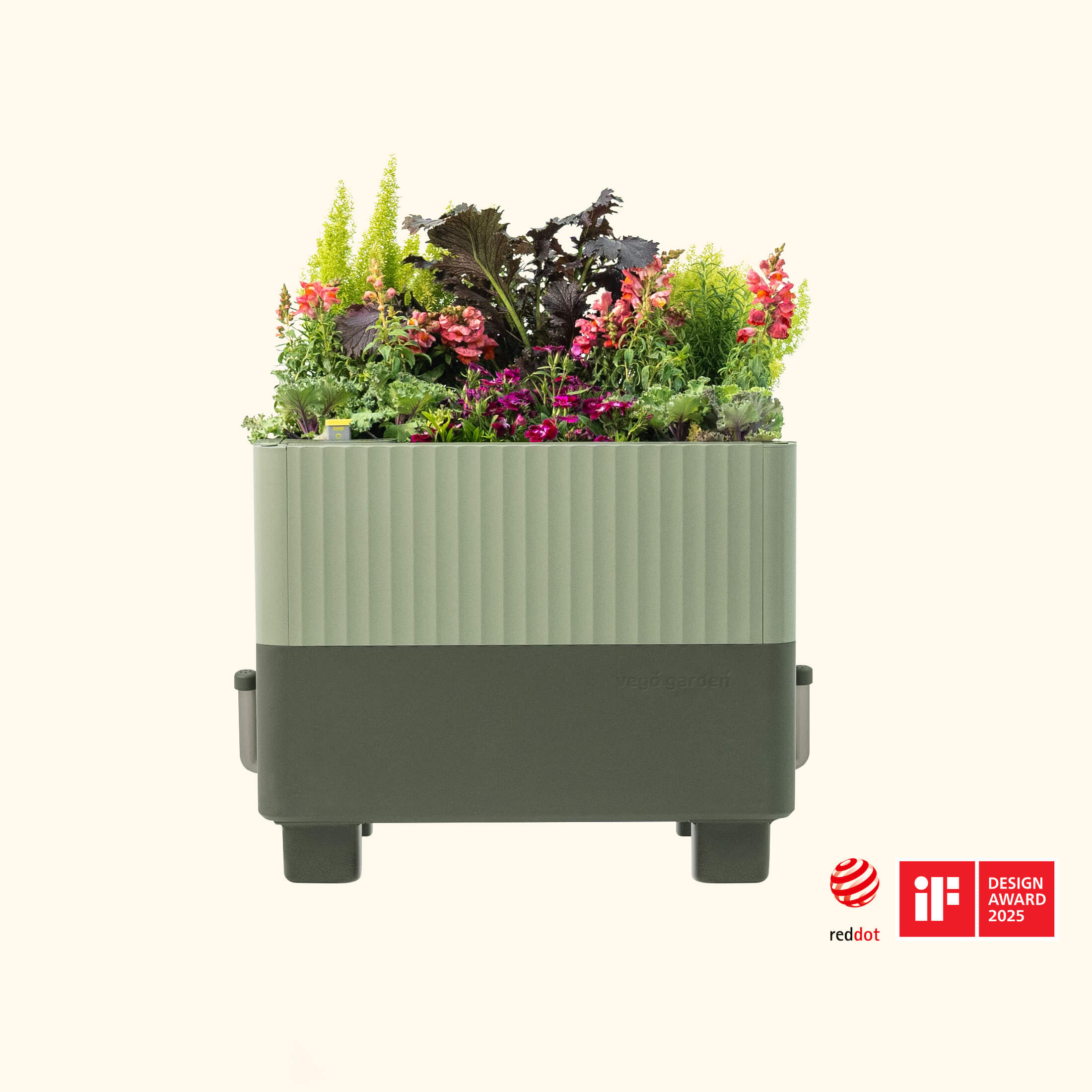 The EZCube Self-Watering Planter 53 cm x 61 cm